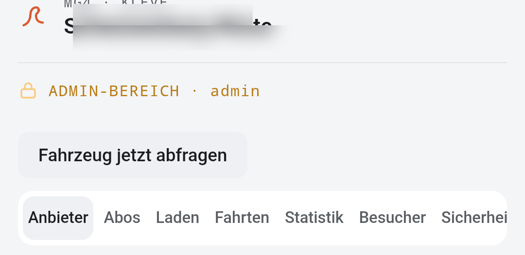 Admin-Kopfzeile mit Flottenname, Menü und Hell/Dunkel-Umschalter