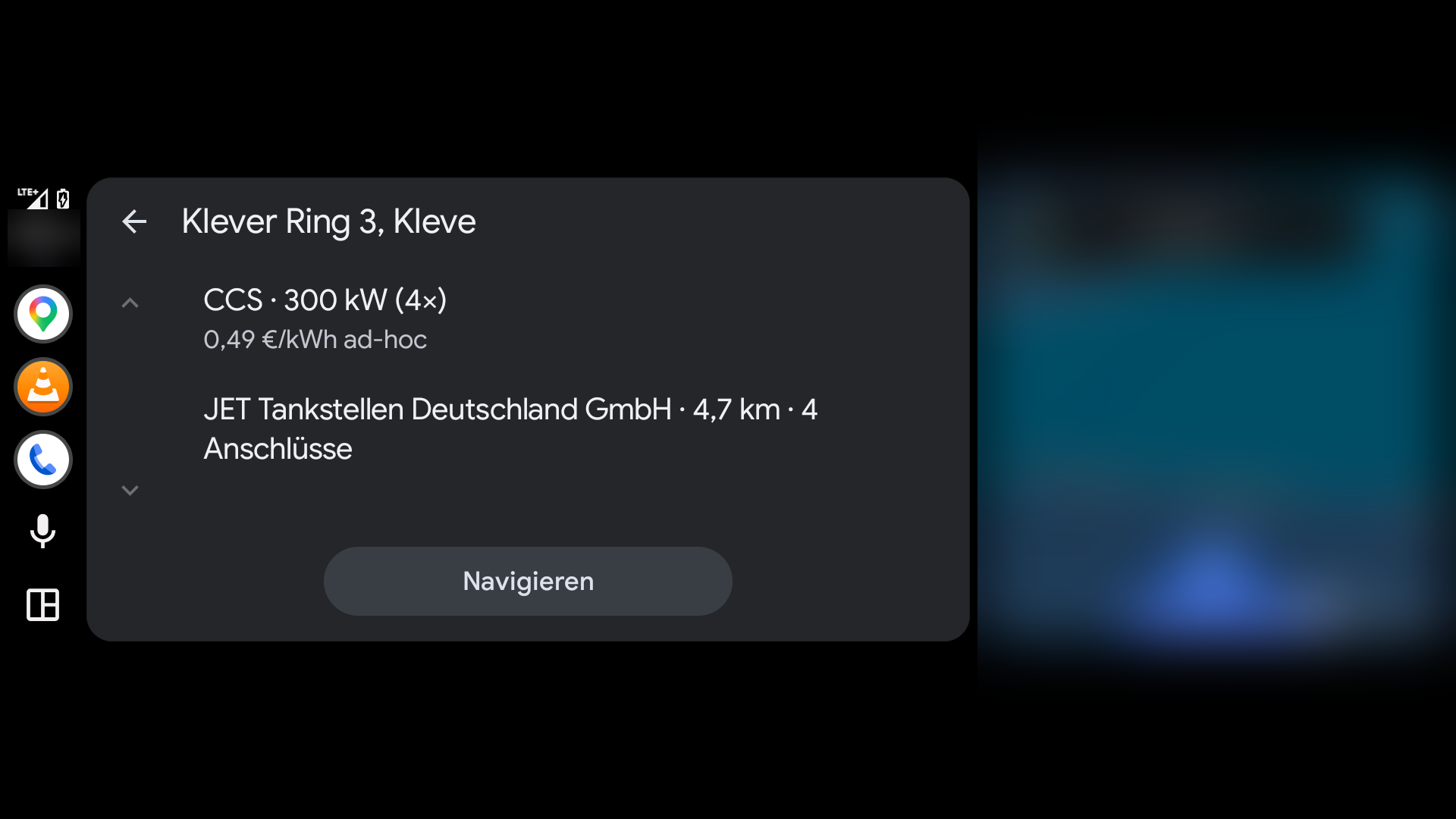 Detailansicht einer Ladestation in der Android-Auto-App mit Anschluss-Typen, Preisen und Navigieren-Knopf